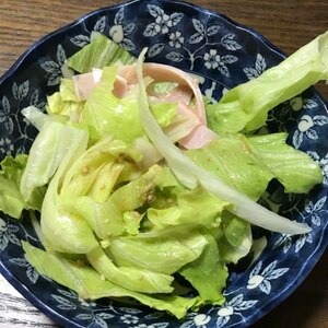 レタスとハムのシャキシャキ胡麻サラダ